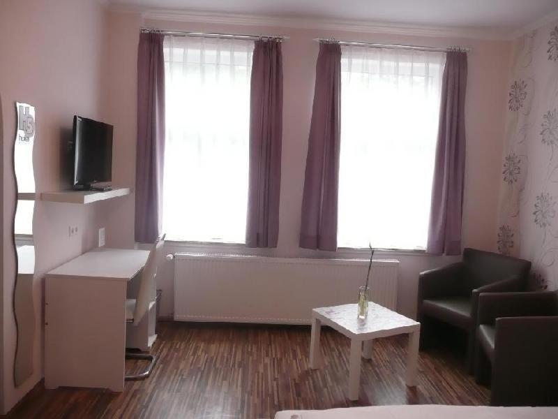 H5 Hotel BRE Oda fotoğraf